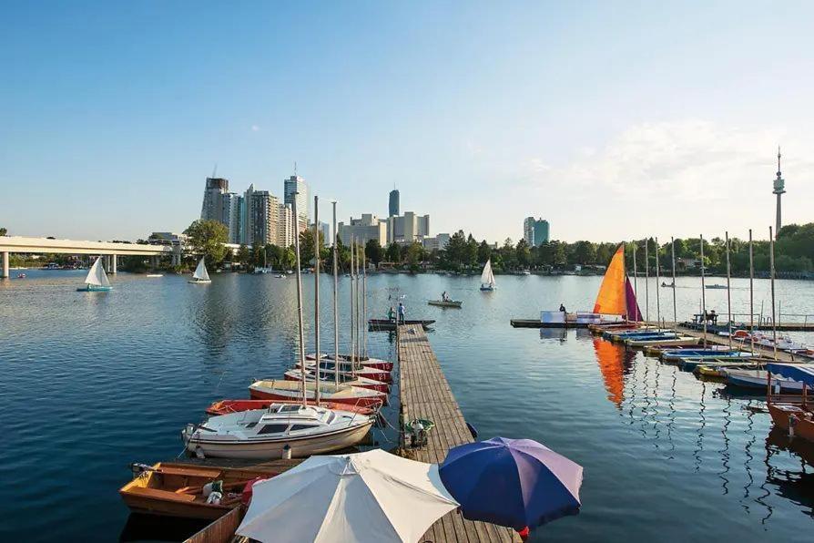 Family Deluxe A Stone Throw From The City Centre And Danube Vienna Esterno foto