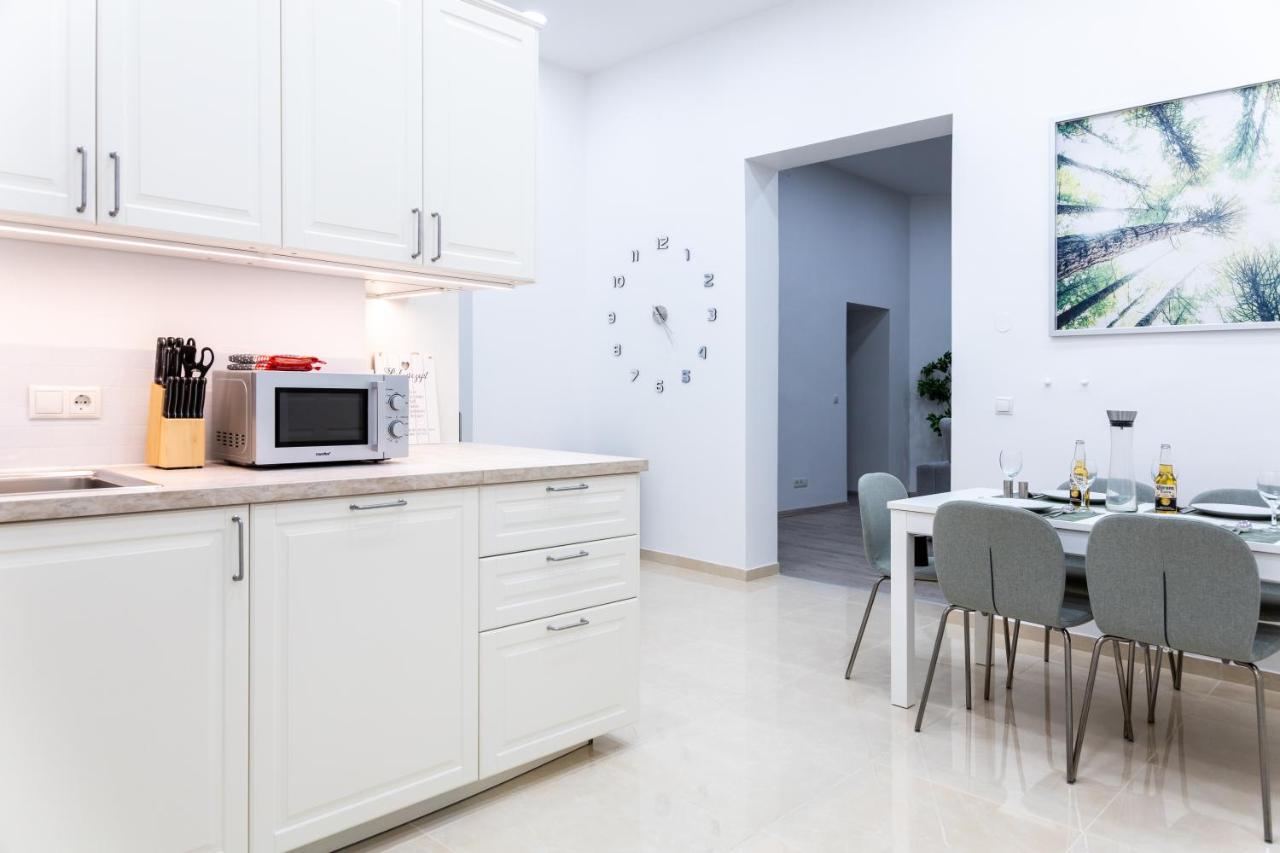 Family Deluxe A Stone Throw From The City Centre And Danube Vienna Esterno foto