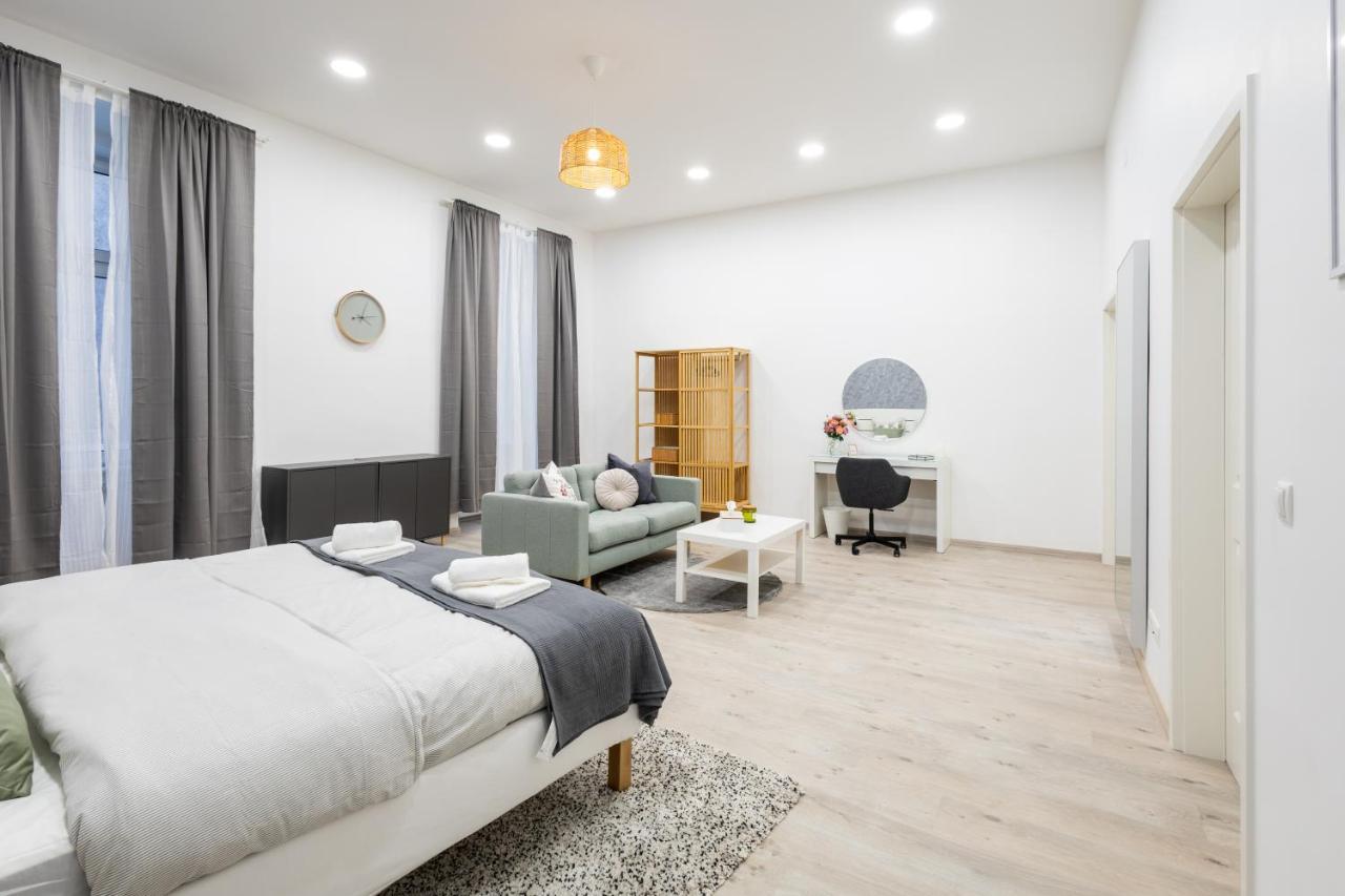 Family Deluxe A Stone Throw From The City Centre And Danube Vienna Esterno foto